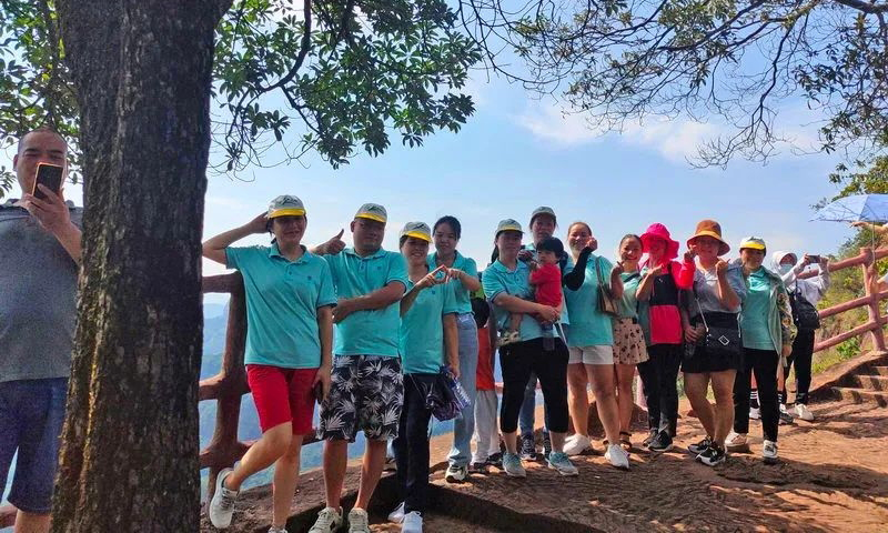 กิจกรรมสร้างทีมเครื่องสำอางไรน์